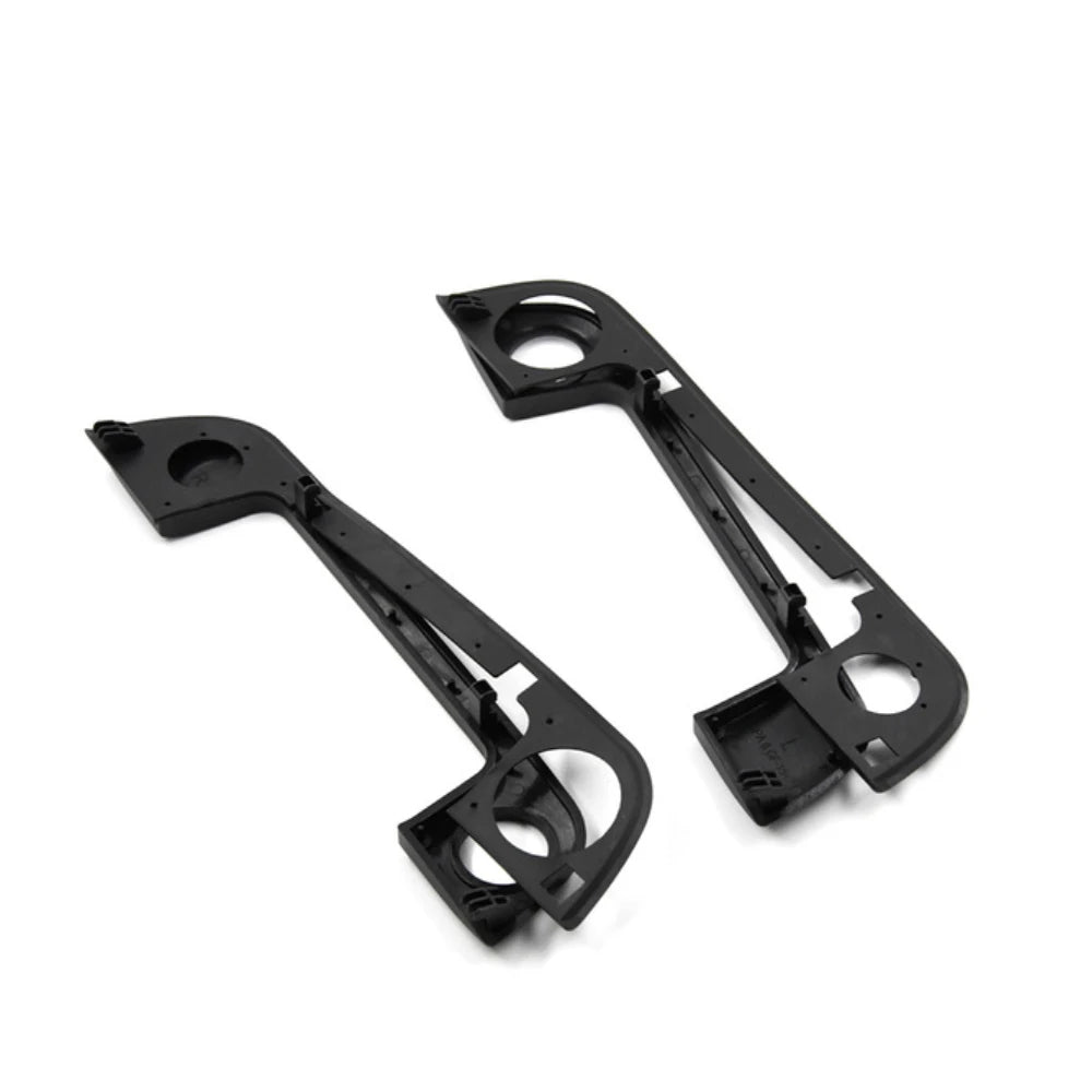 Four black exterior door handle gaskets for BMW E36 vehicles.