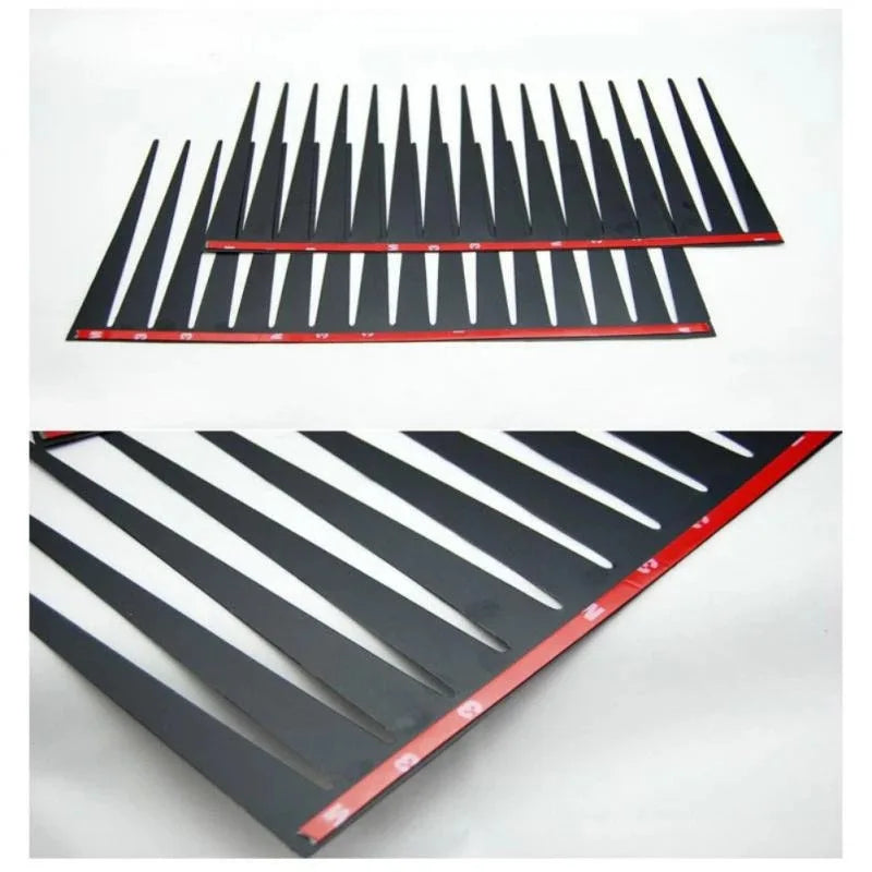 'Black/Red 2-piece false eyelashes for car headlights — durable plastic charm set.'