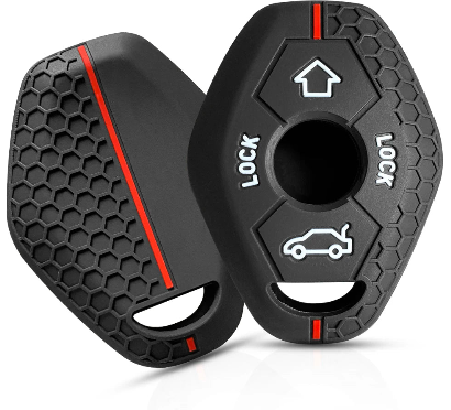 "Black and red hex grip top: A closer look at the intersection of the black and red grips in this tool, showcasing their distinctive hexagonal pattern."